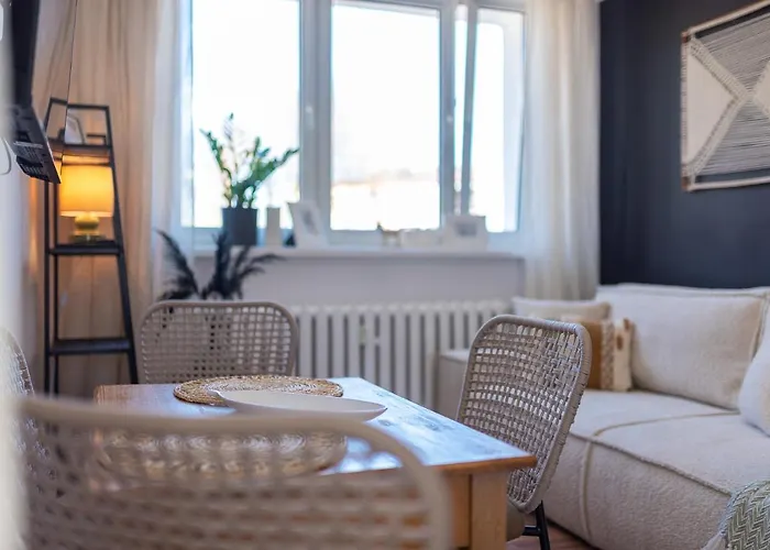 Bohema - Przytulne Mieszkanie Blisko Centrum I Dworca, Parter, Balkon, Park, Parking