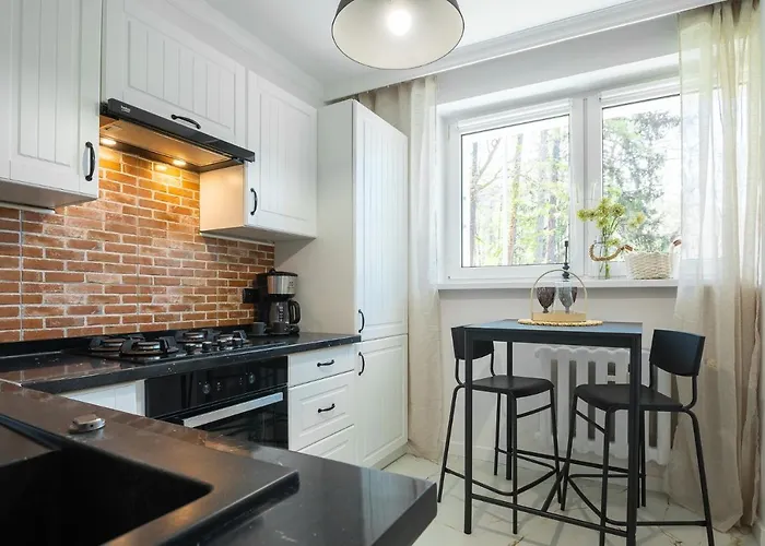 Bohema - Przytulne Mieszkanie Blisko Centrum I Dworca, Parter, Balkon, Park, Parking Апартаменты