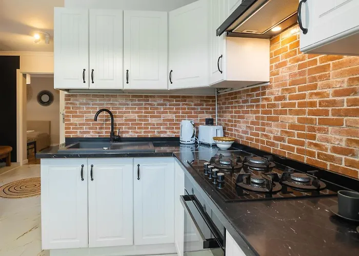 Bohema - Przytulne Mieszkanie Blisko Centrum I Dworca, Parter, Balkon, Park, Parking Апартаменты